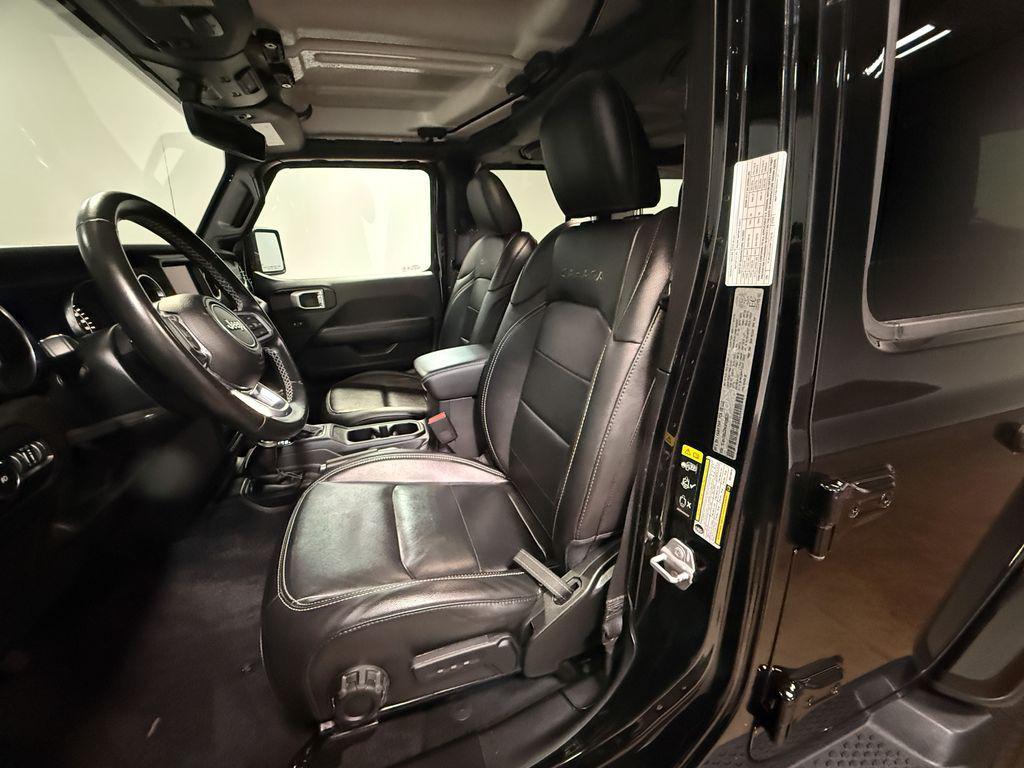 used 2022 Jeep Wrangler Unlimited car, priced at $33,084