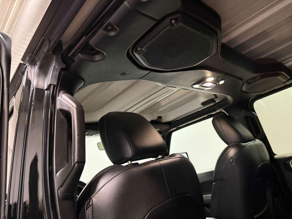 used 2022 Jeep Wrangler Unlimited car, priced at $33,084