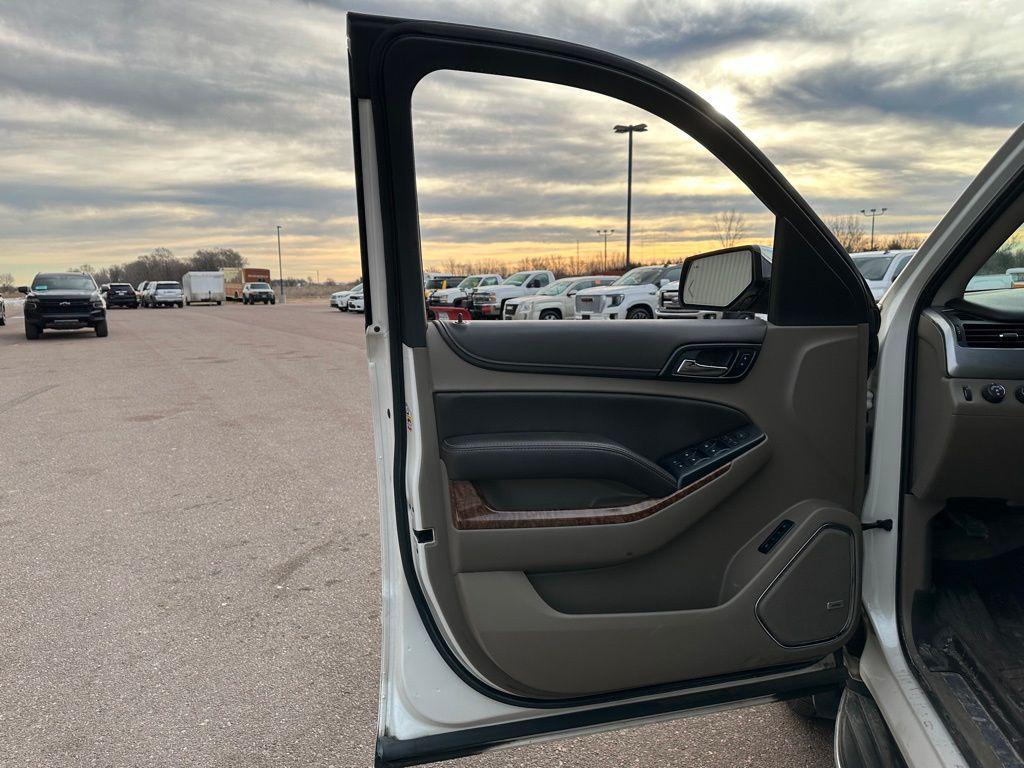 used 2015 Chevrolet Suburban car, priced at $17,983