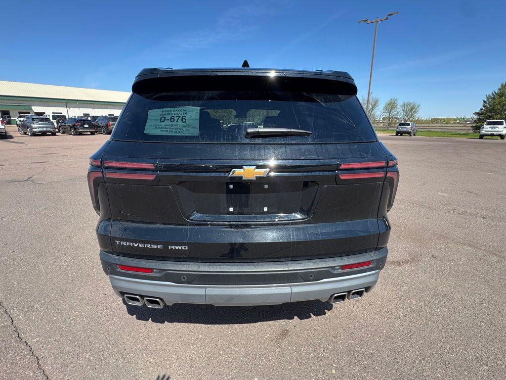 used 2026 Chevrolet Traverse car, priced at $43,663