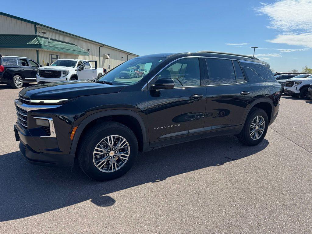 used 2026 Chevrolet Traverse car, priced at $43,663