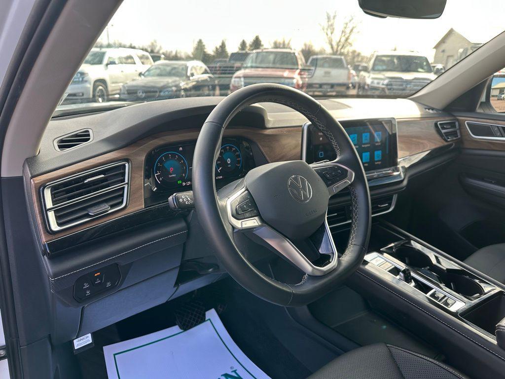used 2025 Volkswagen Atlas car, priced at $31,922