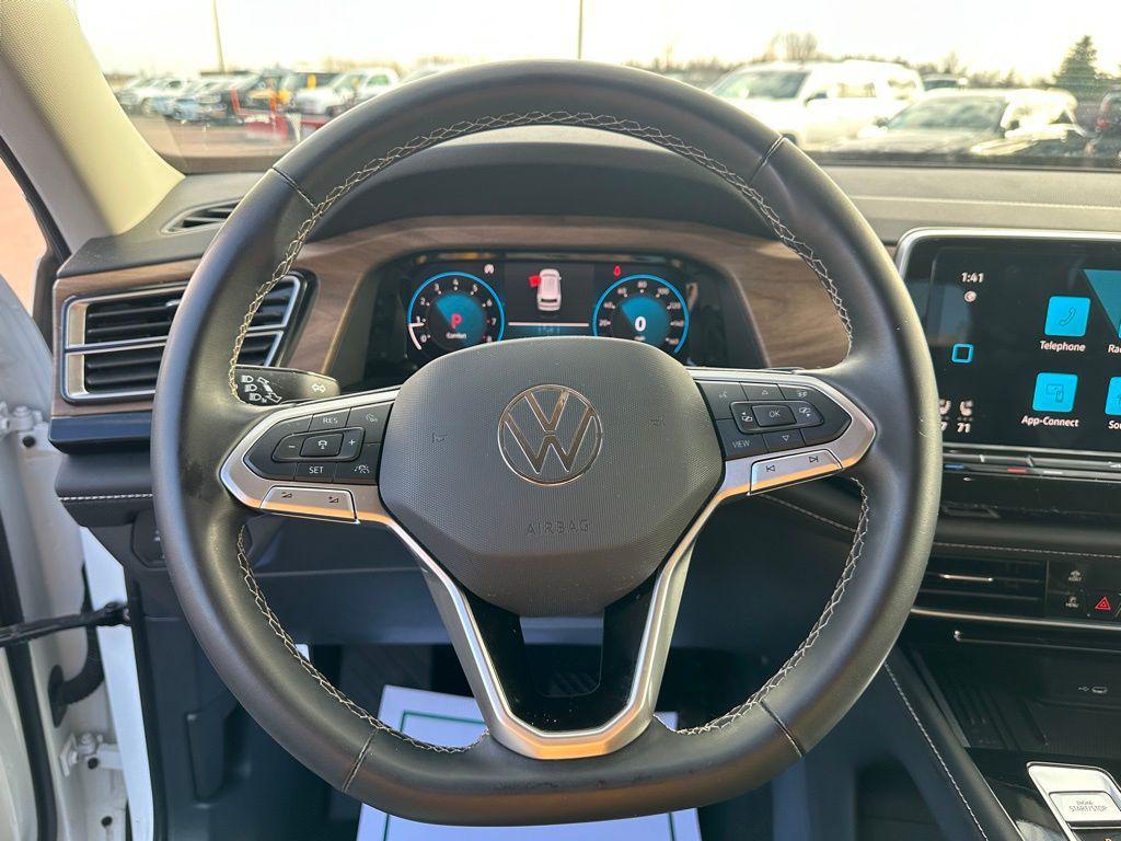 used 2025 Volkswagen Atlas car, priced at $31,922