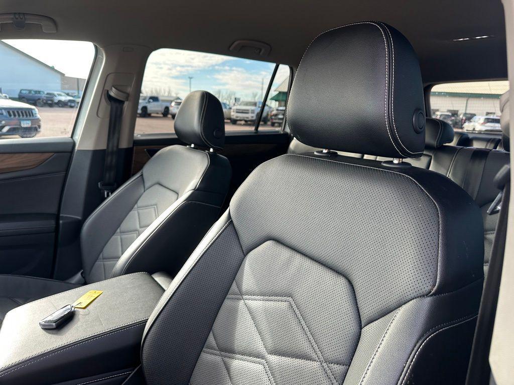 used 2025 Volkswagen Atlas car, priced at $31,922