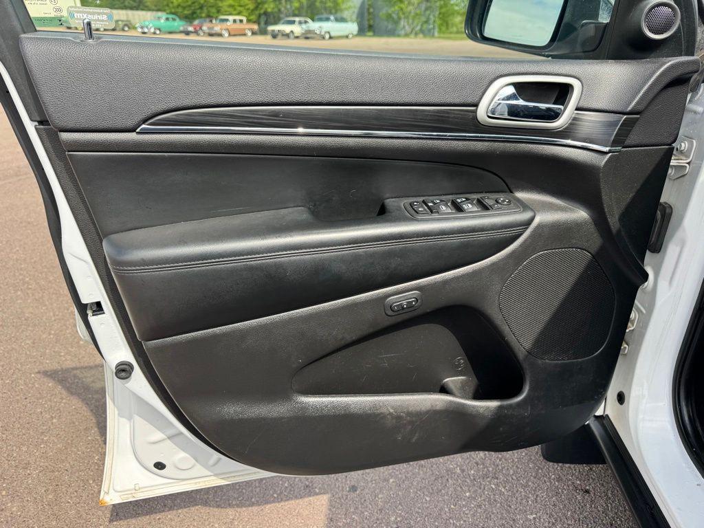 used 2019 Jeep Grand Cherokee car, priced at $17,255