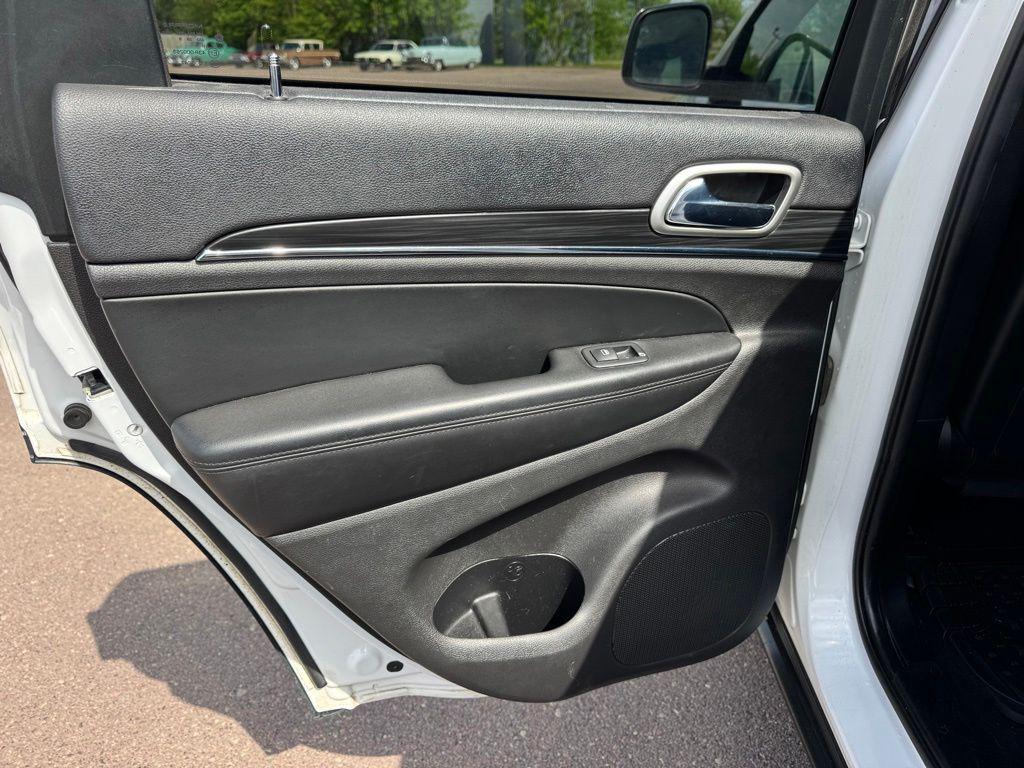 used 2019 Jeep Grand Cherokee car, priced at $17,255