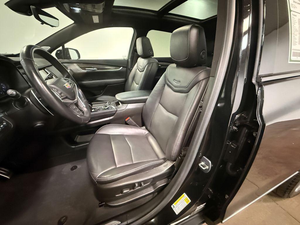 used 2024 Cadillac XT5 car, priced at $39,511