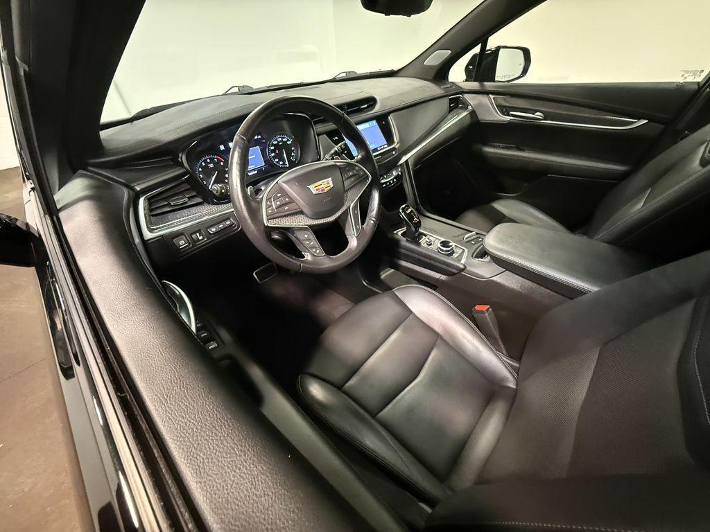 used 2024 Cadillac XT5 car, priced at $39,511