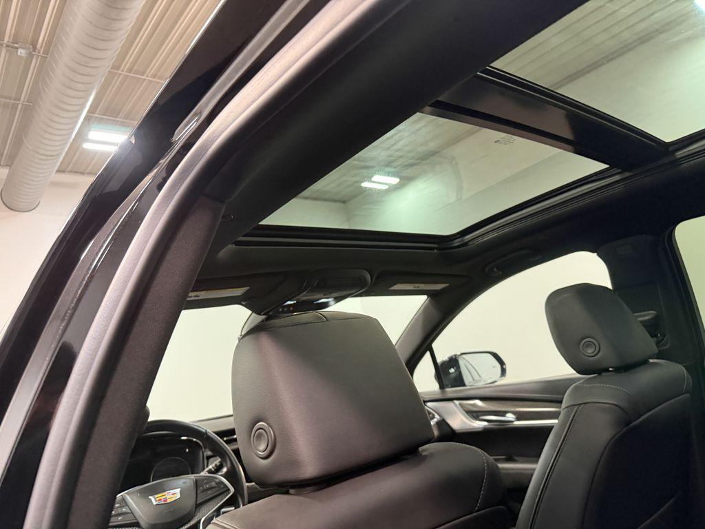 used 2024 Cadillac XT5 car, priced at $39,511