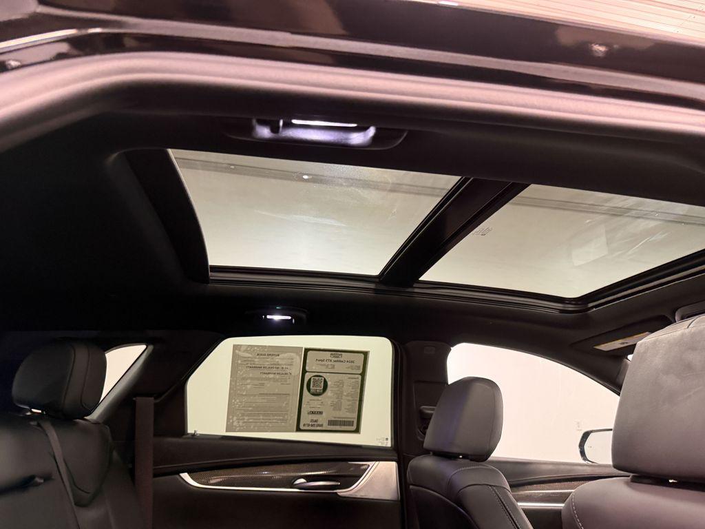 used 2024 Cadillac XT5 car, priced at $39,511