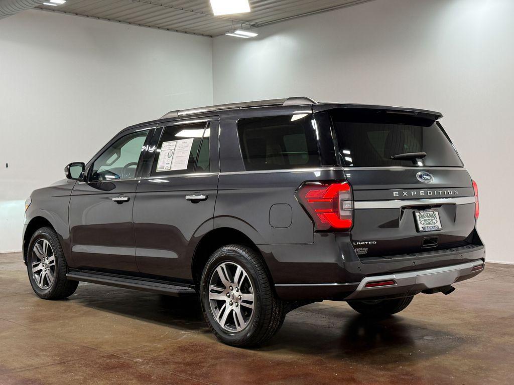 used 2024 Ford Expedition car, priced at $43,629