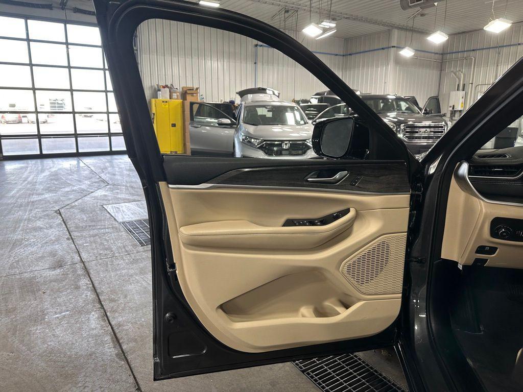 used 2023 Jeep Grand Cherokee L car, priced at $32,871