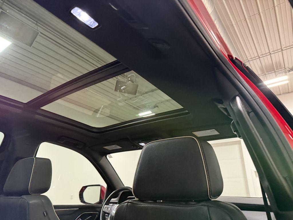 used 2023 GMC Yukon car, priced at $55,343