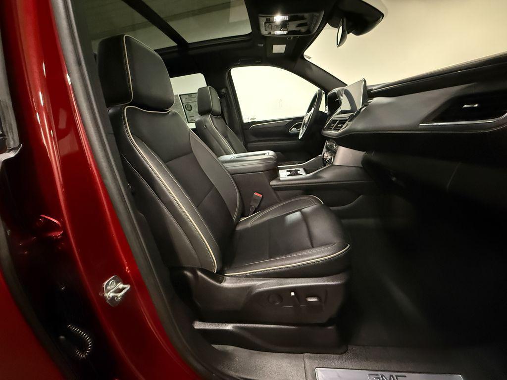 used 2023 GMC Yukon car, priced at $55,343