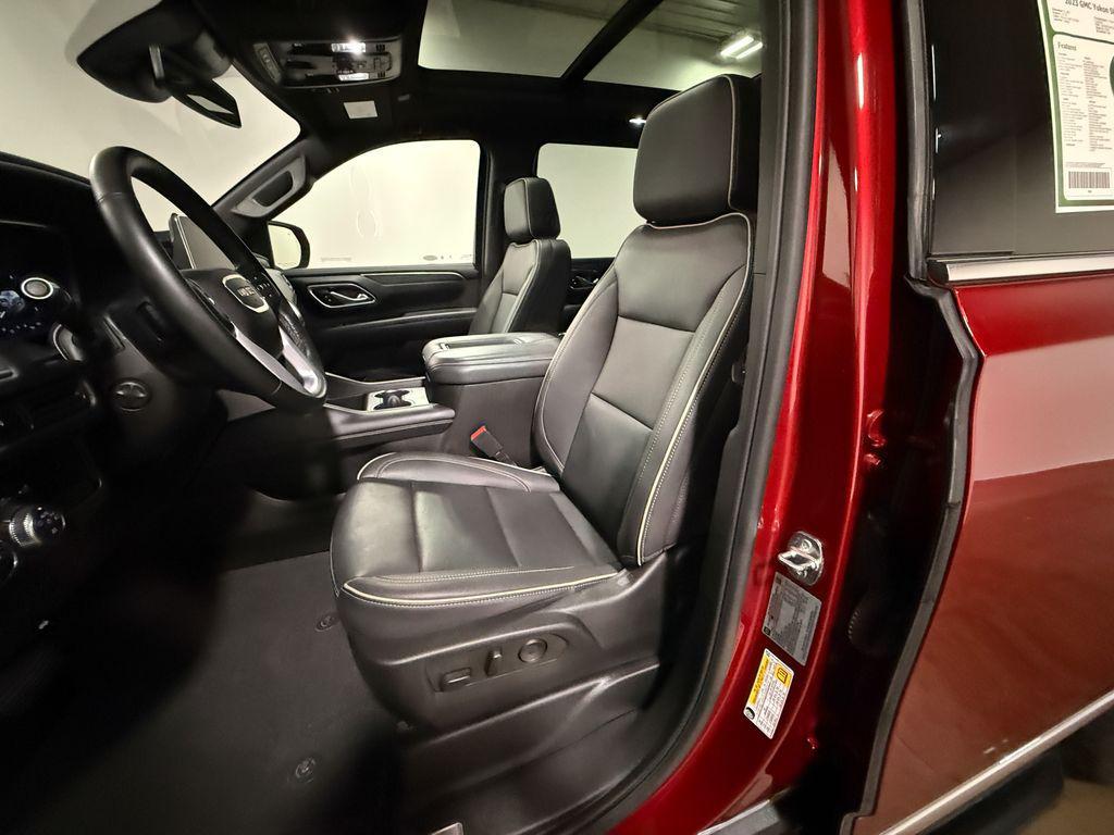 used 2023 GMC Yukon car, priced at $55,343