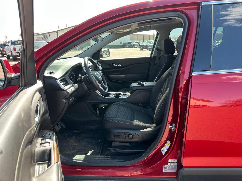 used 2023 GMC Acadia car, priced at $31,927