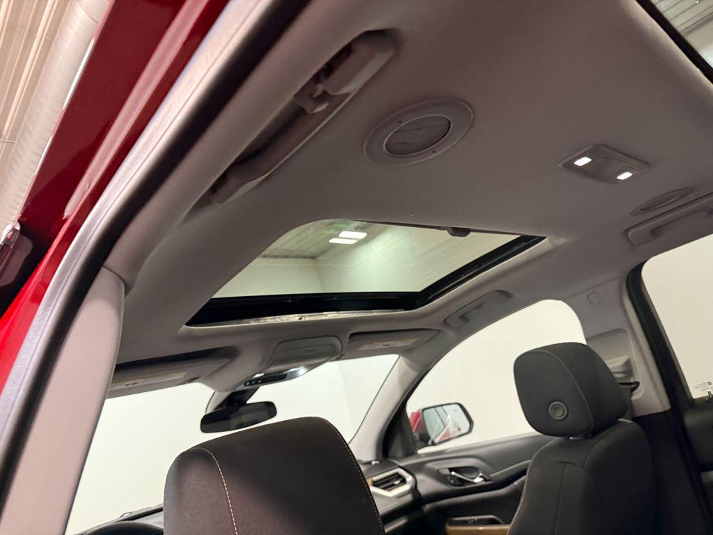 used 2023 GMC Acadia car, priced at $30,793