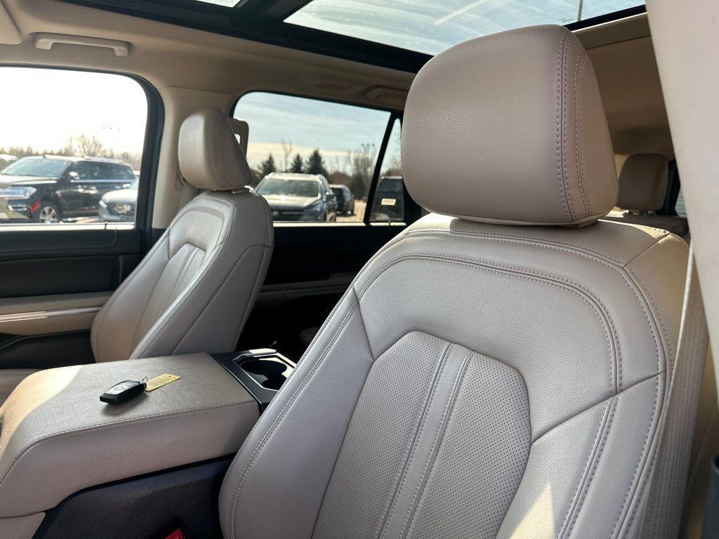 used 2024 Ford Expedition Max car, priced at $50,985