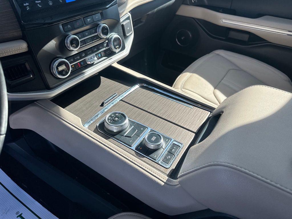 used 2024 Ford Expedition Max car, priced at $50,985