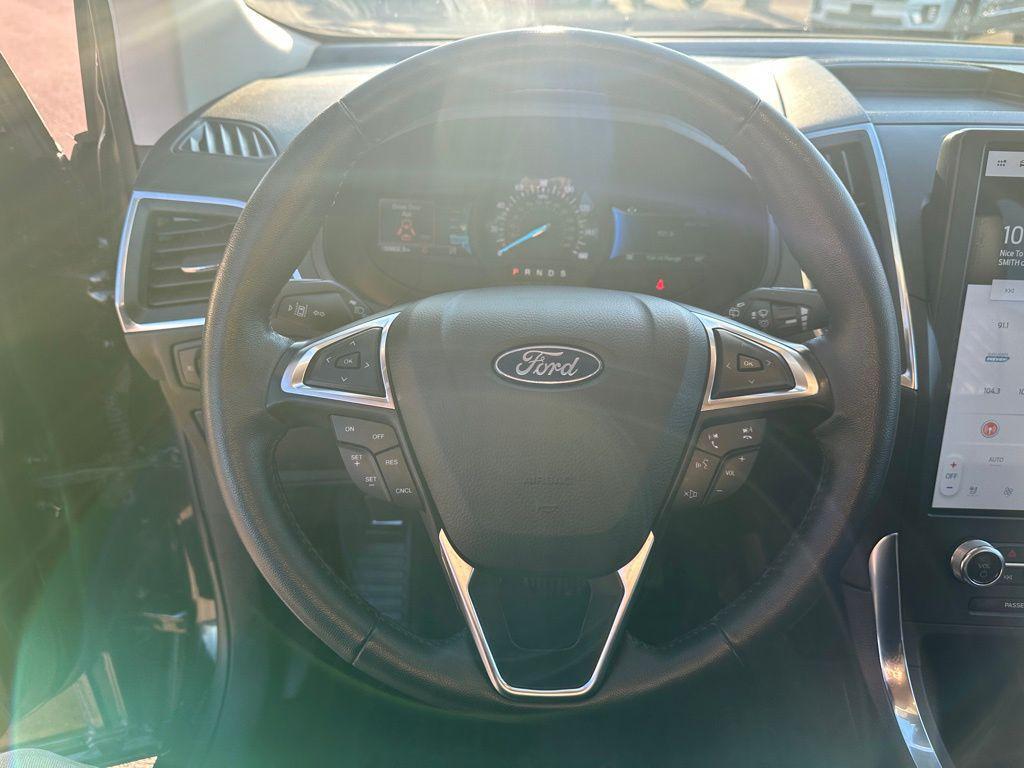 used 2024 Ford Edge car, priced at $25,982