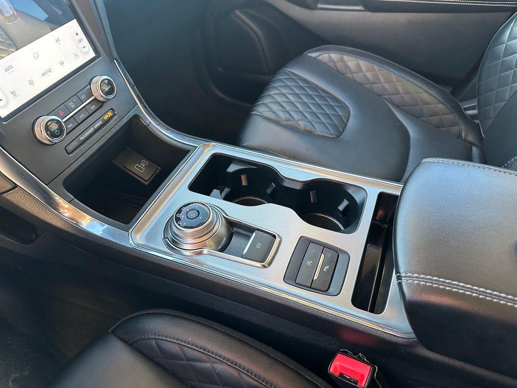 used 2024 Ford Edge car, priced at $25,982