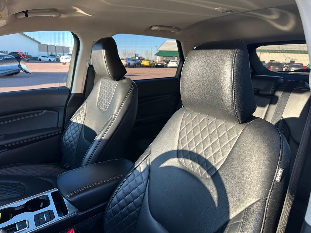 used 2024 Ford Edge car, priced at $25,982