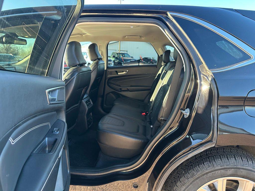 used 2024 Ford Edge car, priced at $25,982