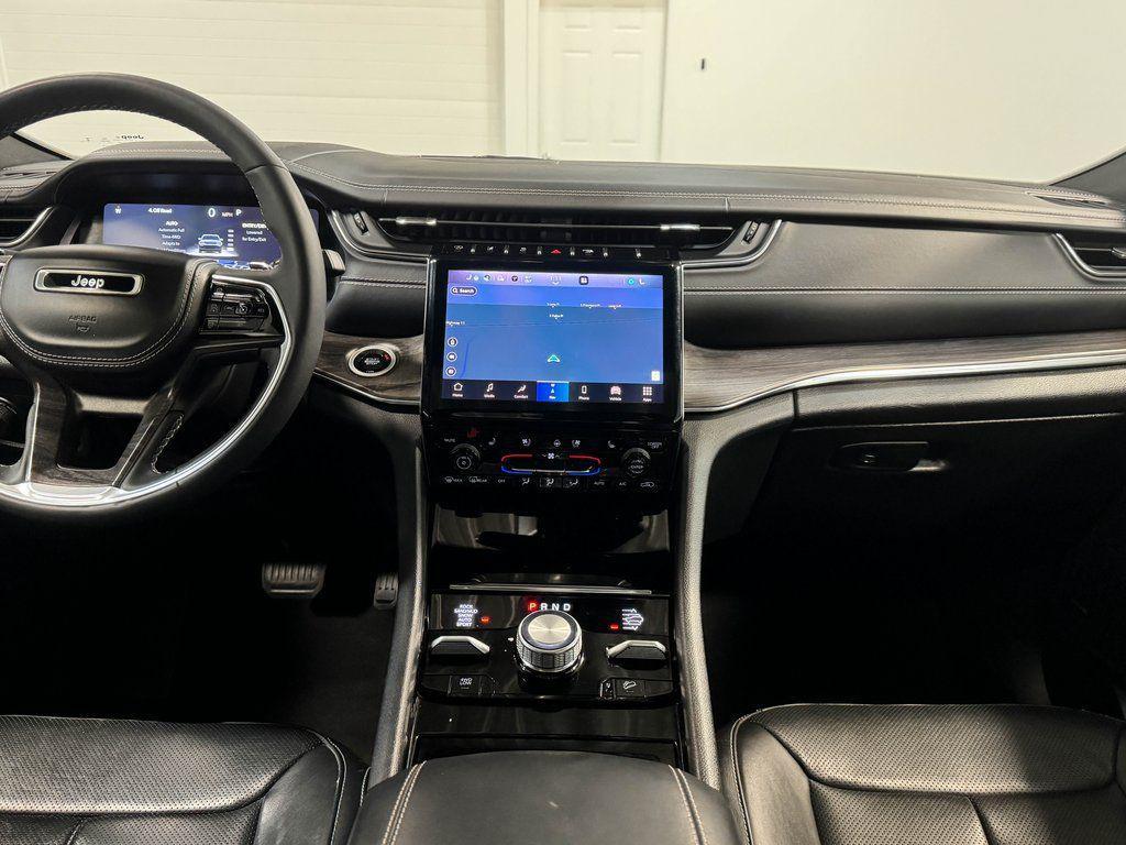 used 2024 Jeep Grand Cherokee L car, priced at $40,400