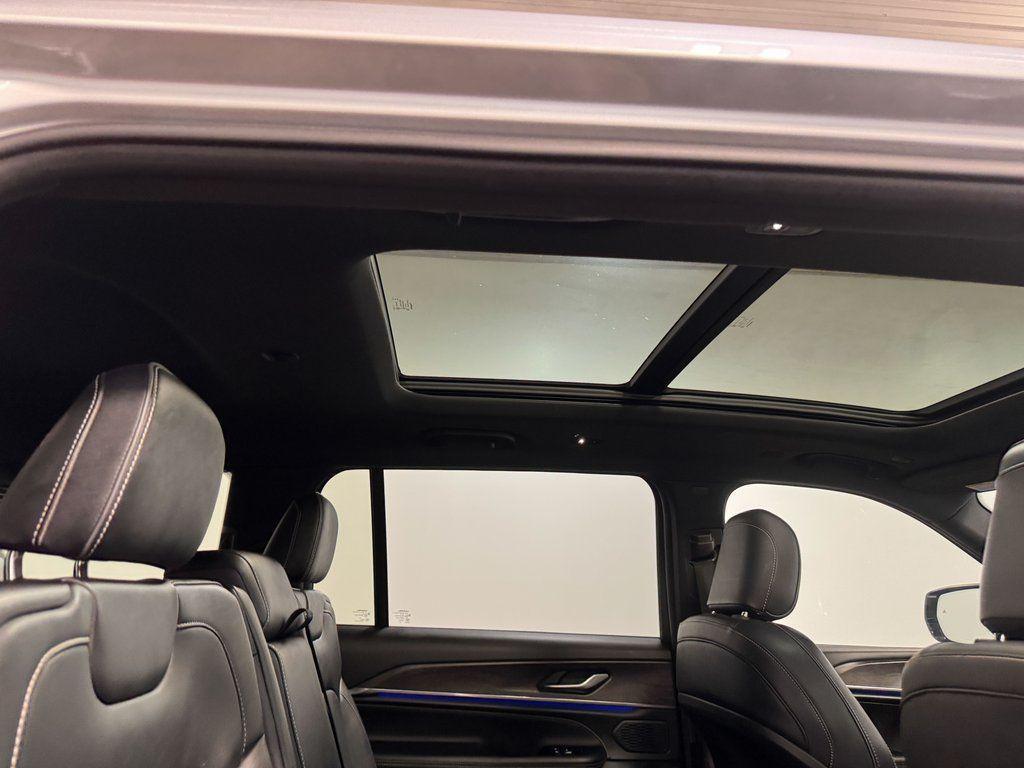 used 2024 Jeep Grand Cherokee L car, priced at $40,400