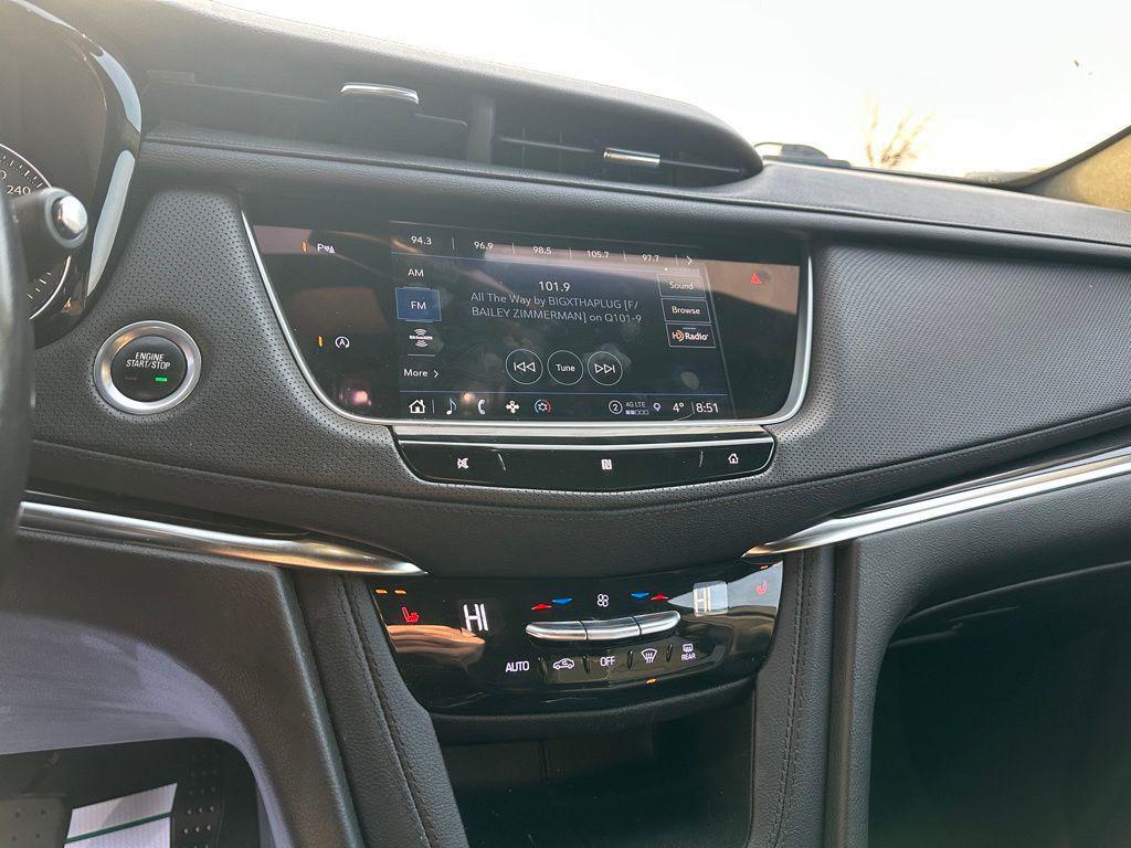 used 2021 Cadillac XT5 car, priced at $25,998