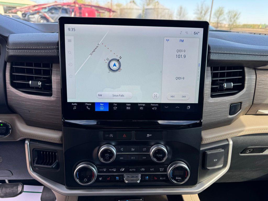 used 2024 Ford Expedition car, priced at $46,608