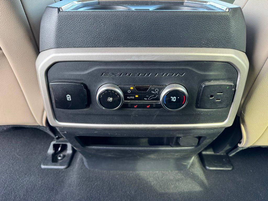 used 2024 Ford Expedition car, priced at $46,608