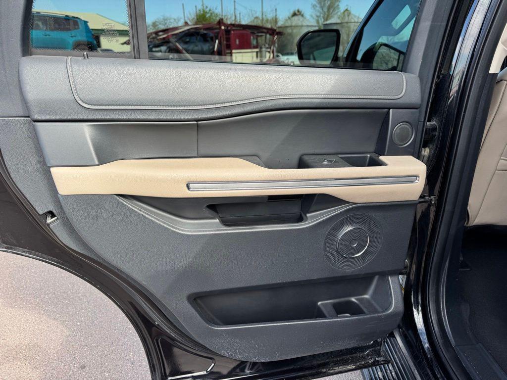 used 2024 Ford Expedition car, priced at $46,608