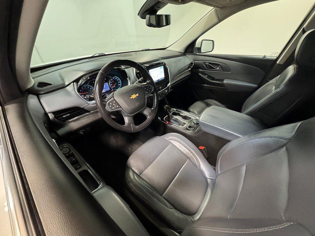 used 2021 Chevrolet Traverse car, priced at $27,500