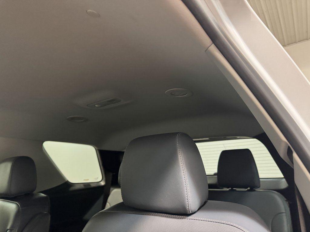 used 2021 Chevrolet Traverse car, priced at $27,500