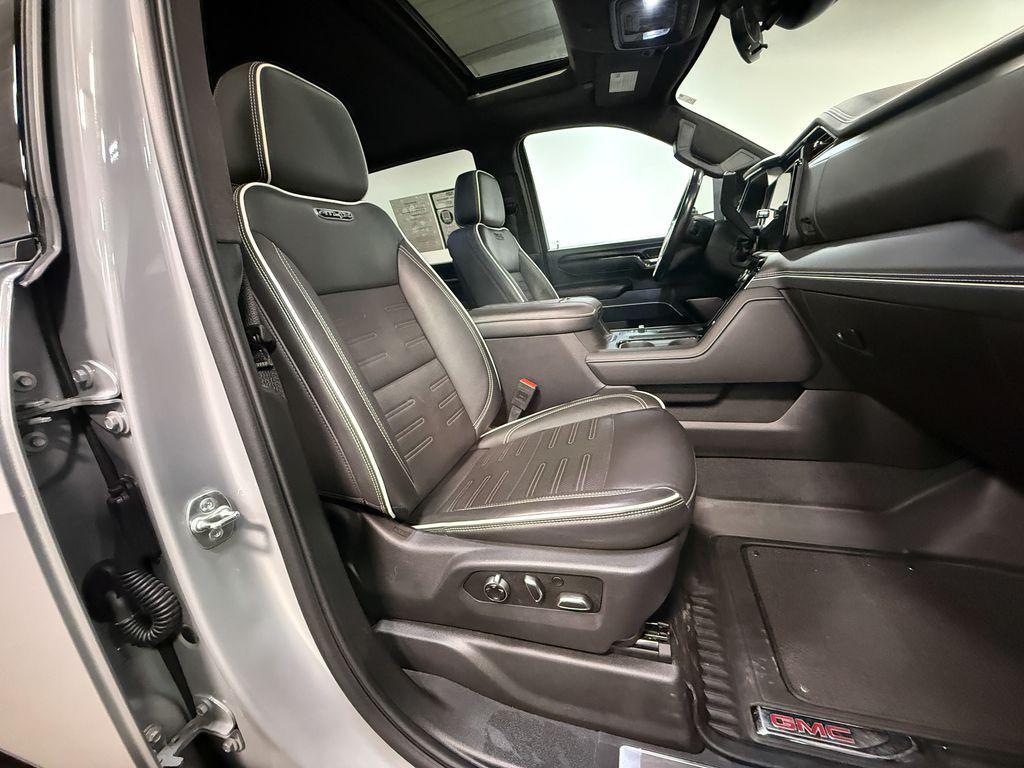 used 2025 GMC Sierra 2500 car, priced at $79,560