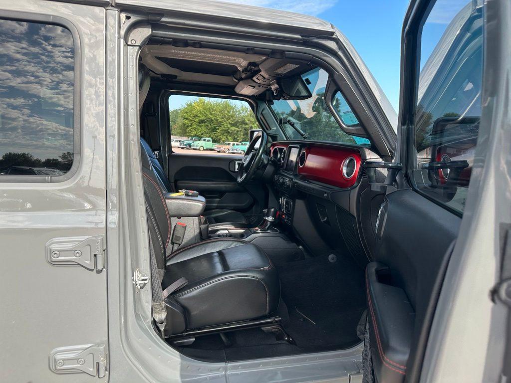 used 2019 Jeep Wrangler Unlimited car, priced at $29,197