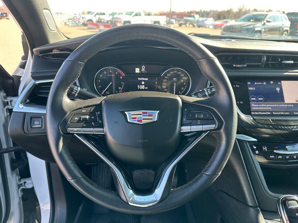 used 2023 Cadillac XT6 car, priced at $41,411