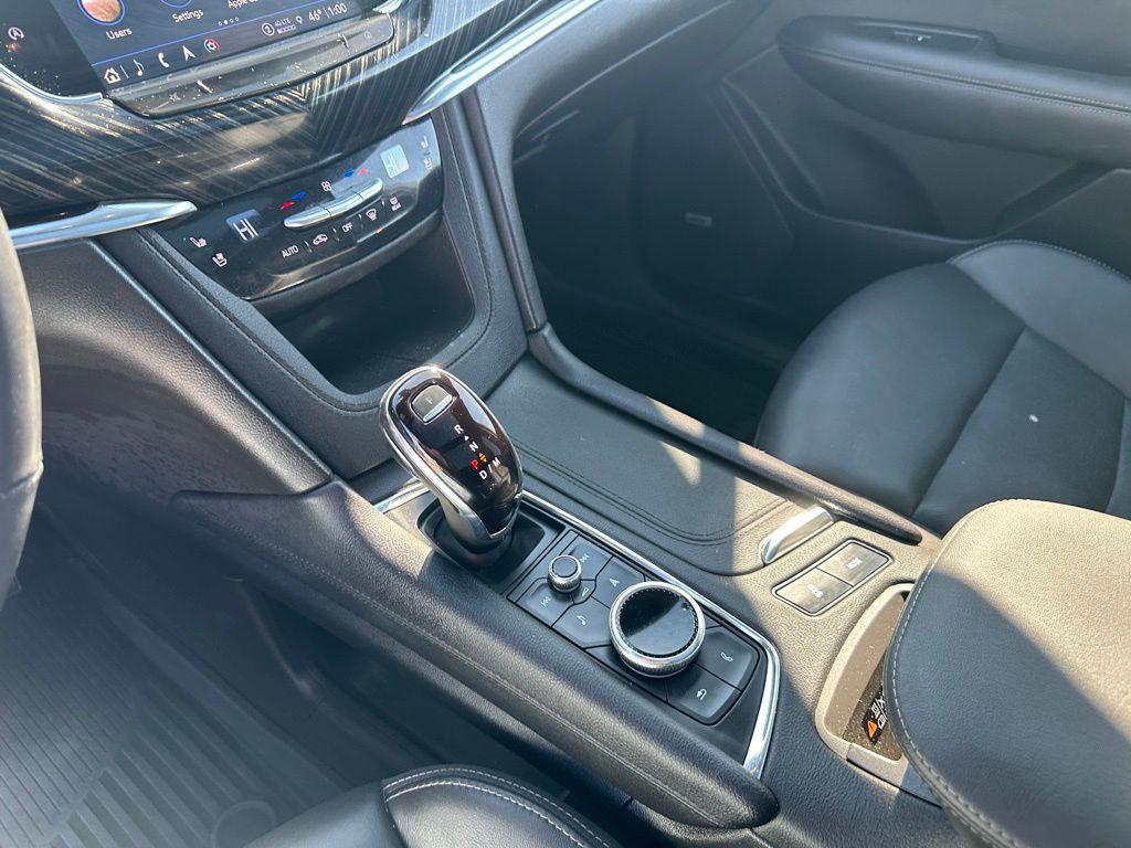 used 2023 Cadillac XT6 car, priced at $41,411