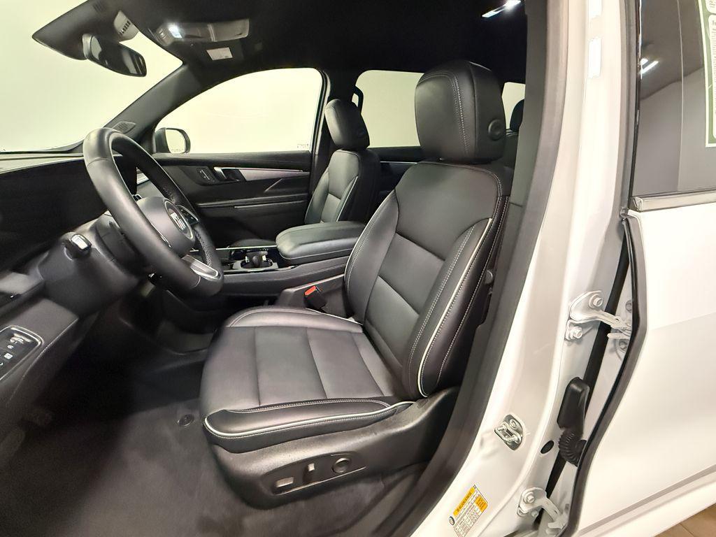 used 2025 Buick Enclave car, priced at $37,256