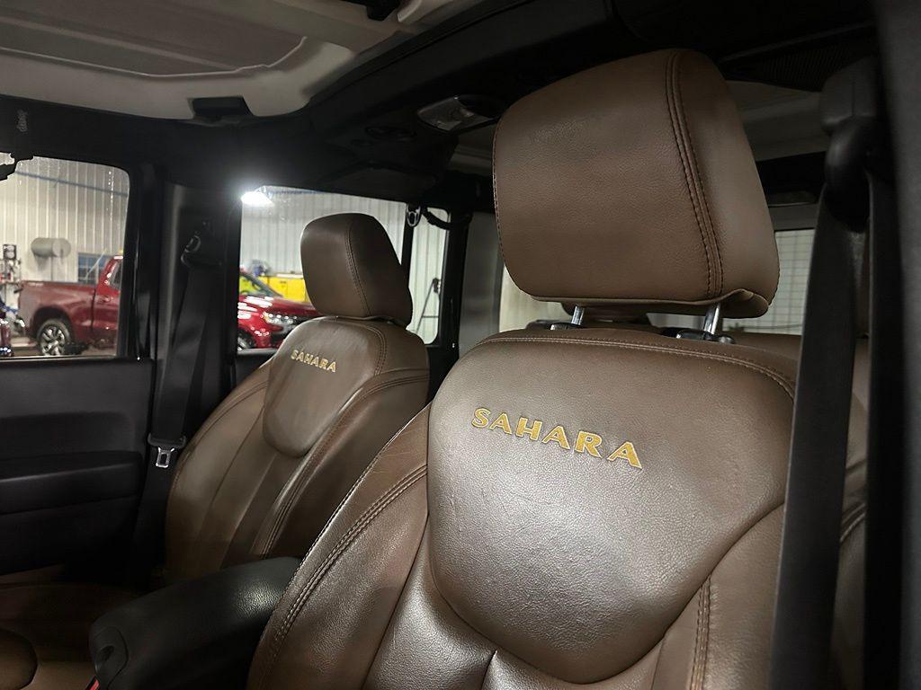 used 2015 Jeep Wrangler Unlimited car, priced at $20,540