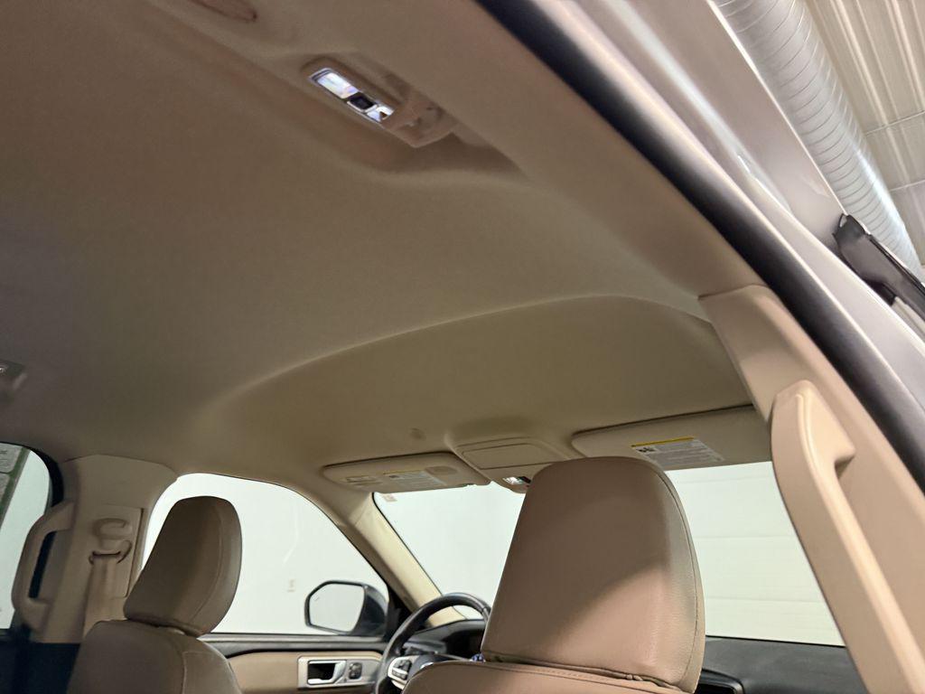 used 2021 Ford Explorer car, priced at $27,254