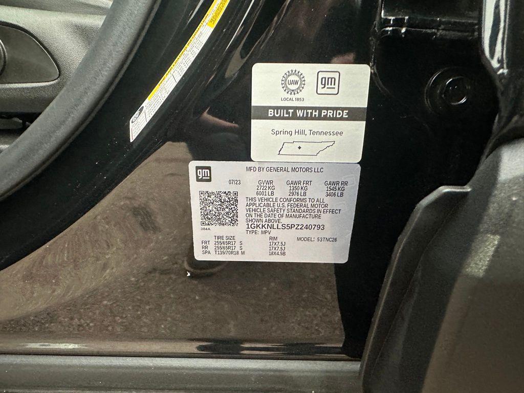 used 2023 GMC Acadia car, priced at $37,441