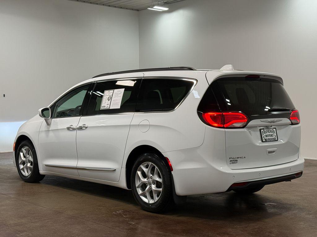 used 2017 Chrysler Pacifica car, priced at $10,907