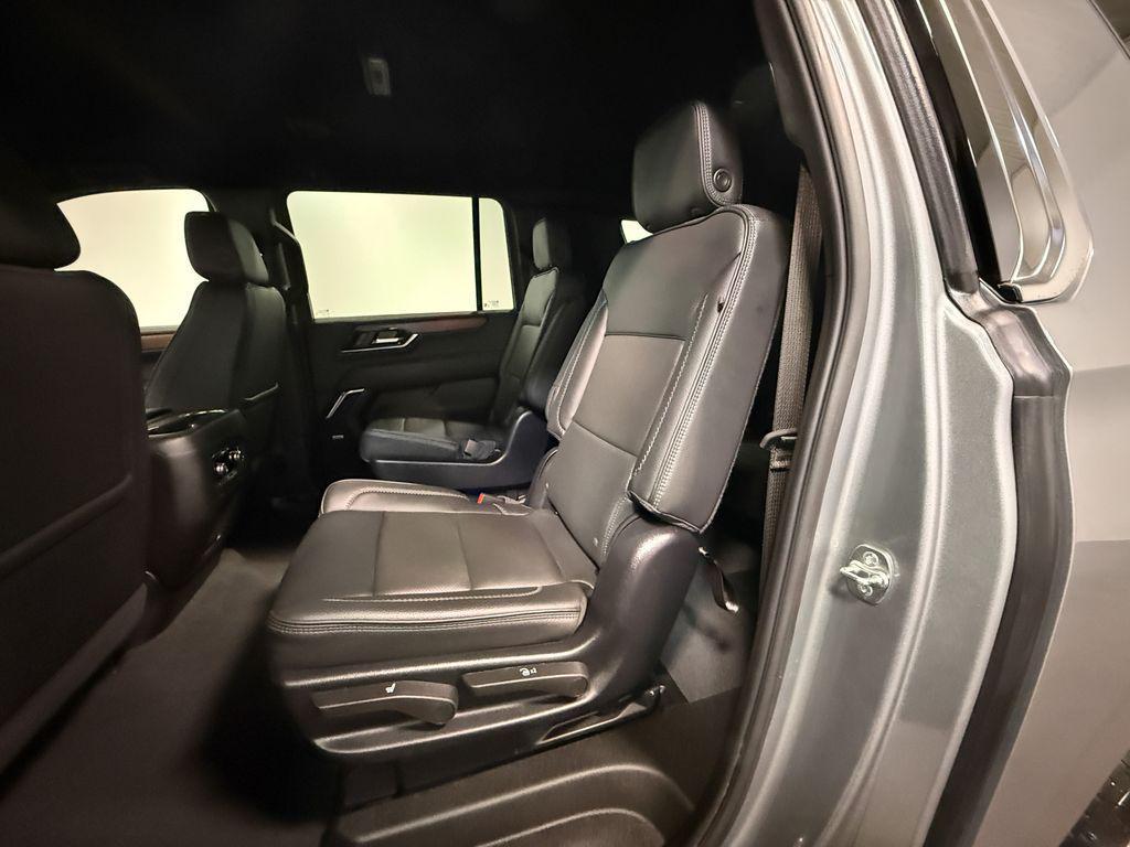 used 2025 GMC Yukon XL car, priced at $66,715