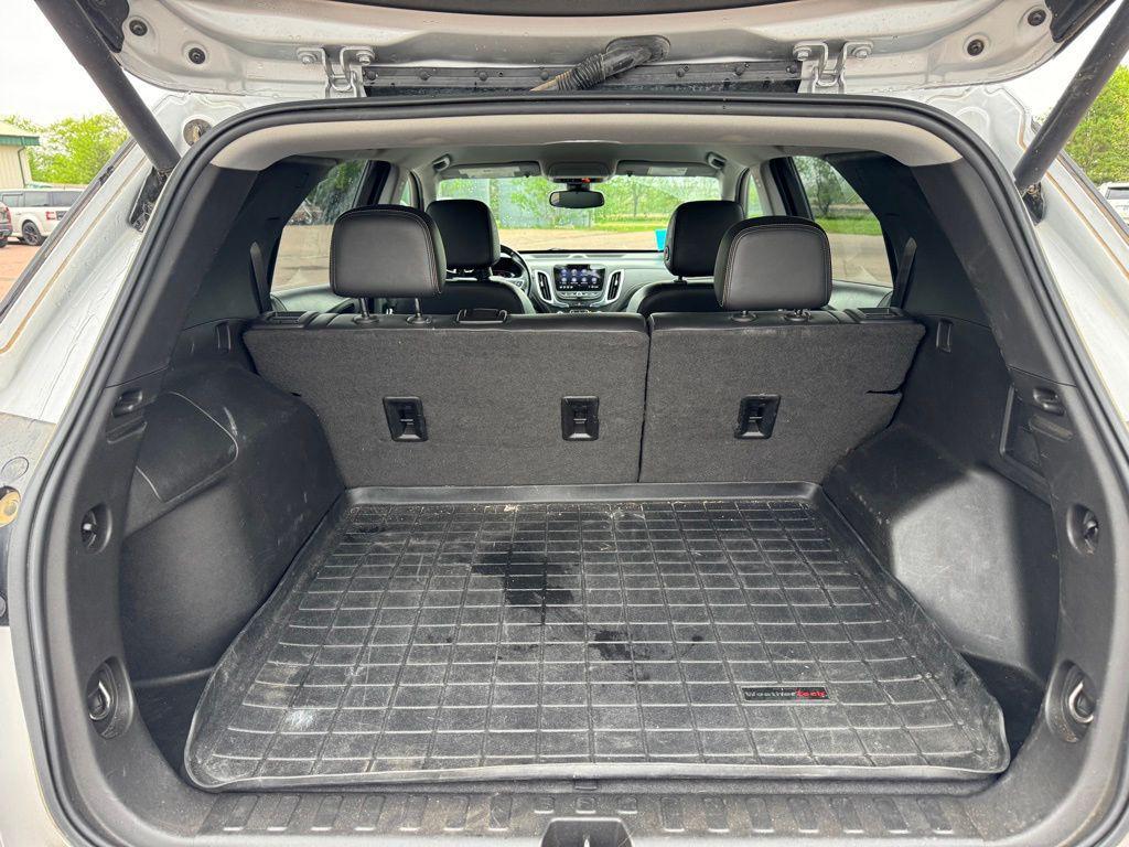 used 2021 Chevrolet Equinox car, priced at $21,168