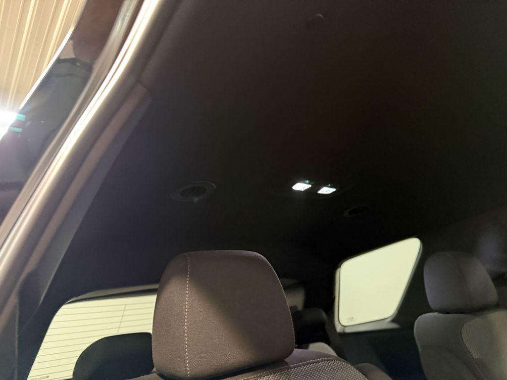 used 2023 Chevrolet Traverse car, priced at $31,847