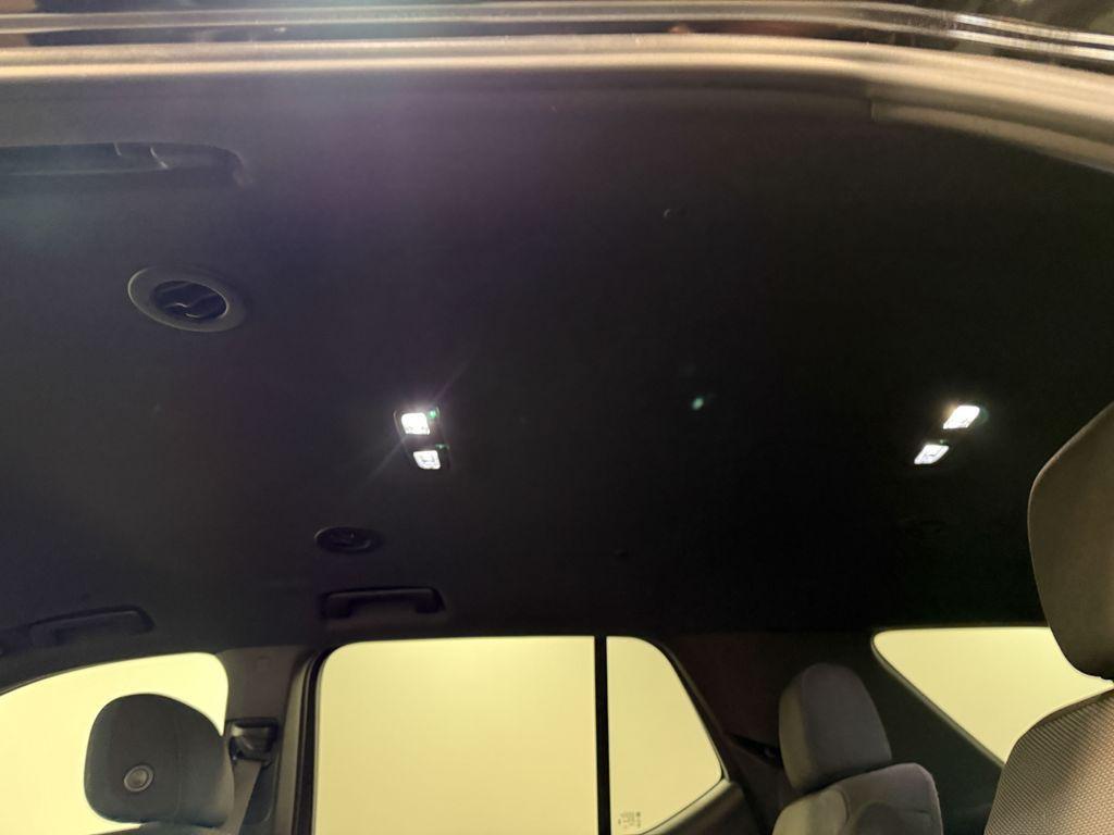 used 2023 Chevrolet Traverse car, priced at $31,847