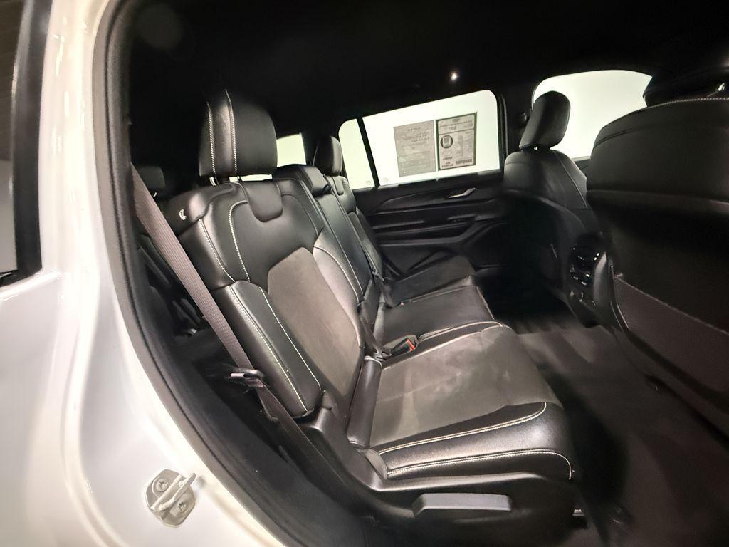 used 2024 Jeep Grand Cherokee L car, priced at $31,002