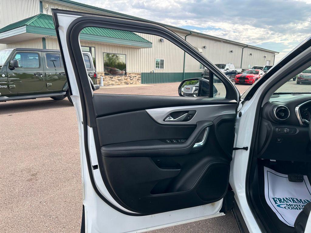 used 2023 Chevrolet Blazer car, priced at $24,870